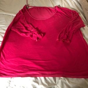 Pink American eagle shirt